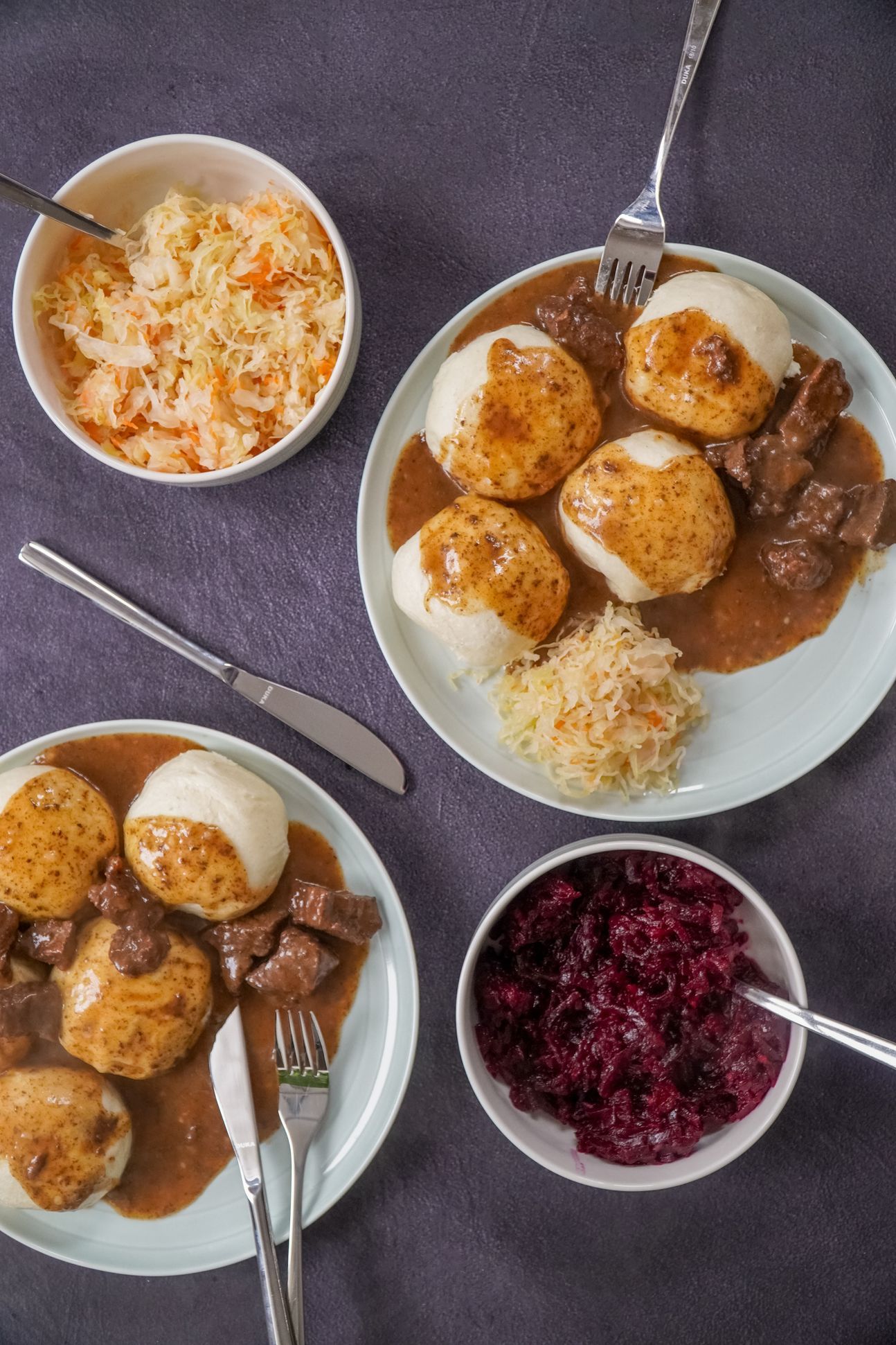 Knödel, Soße, Fleisch